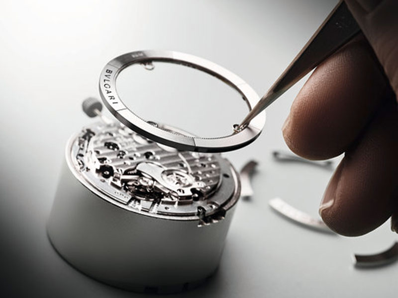 بولغري تتخطى الحواجز وتحقق رقماً قياسياً عالمياً خامساً مع ساعة  "أوكتو فينيسيمو كرونوغراف جي أم تي أوتوماتيك" الجديدة